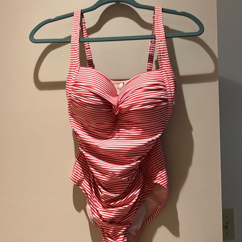 Sea level red and white swim suit cup size D. Fits size 6-8.